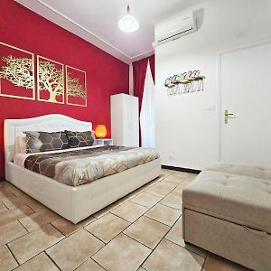 Hosting Flats Guesthouse